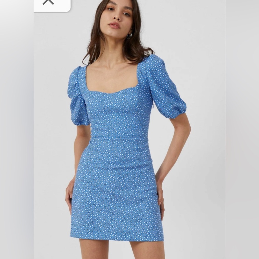 French Connection Elao Whisper Puff Sleeve Minidress in Chalk Blue. Size: Small